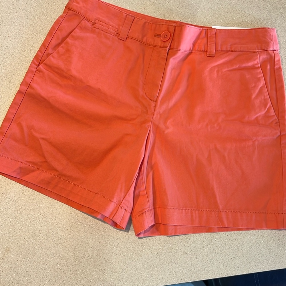 LOFT Original shorts, straight through hip & thigh